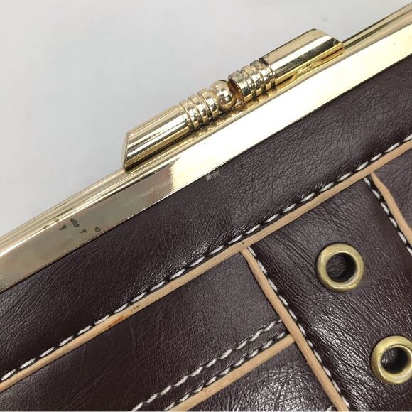 Bundle of 2 Brown and Black Grommet Clasp Clutches - Picture 14 of 16